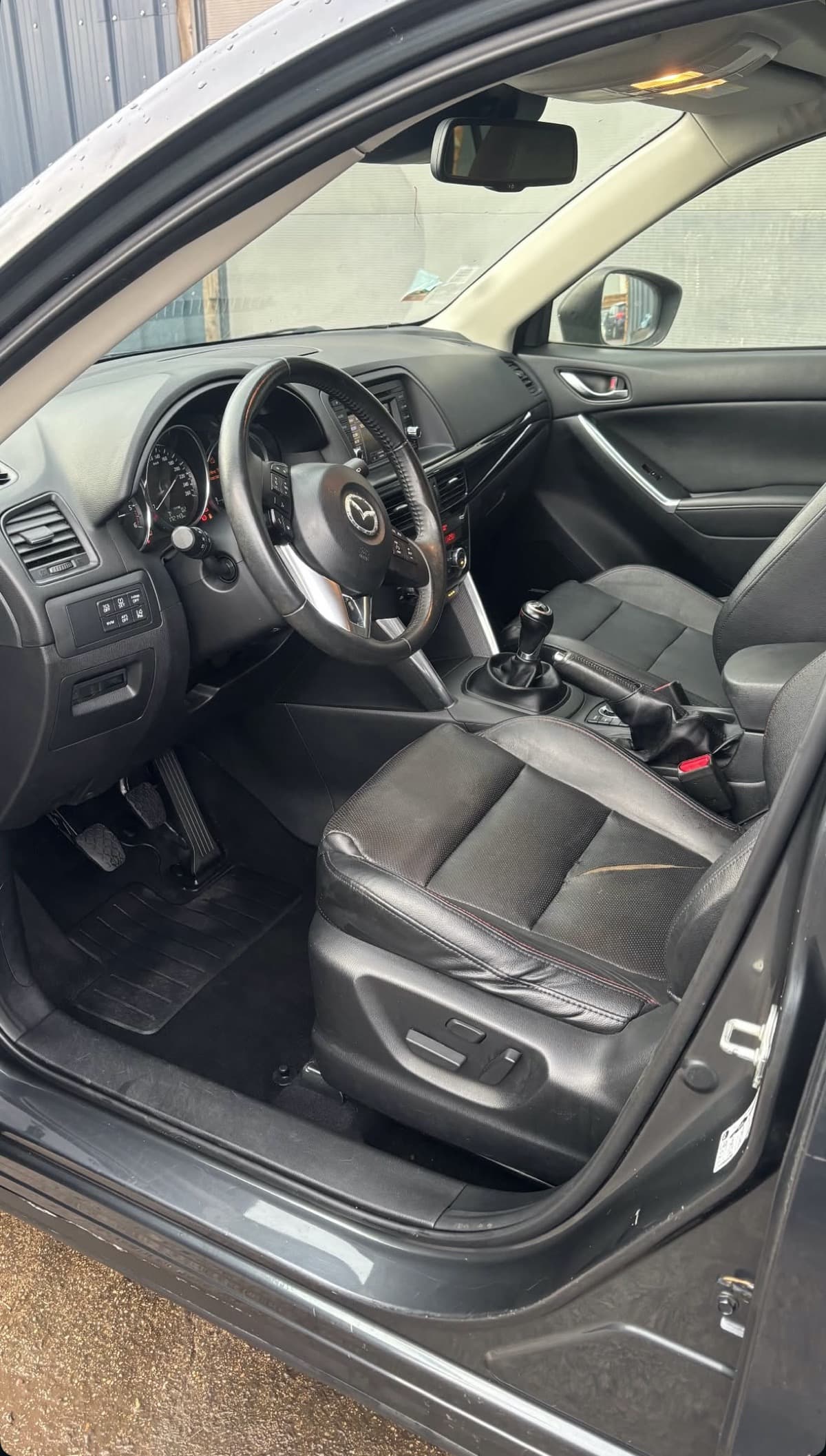 Habitacle complet remis à neuf à France — Après