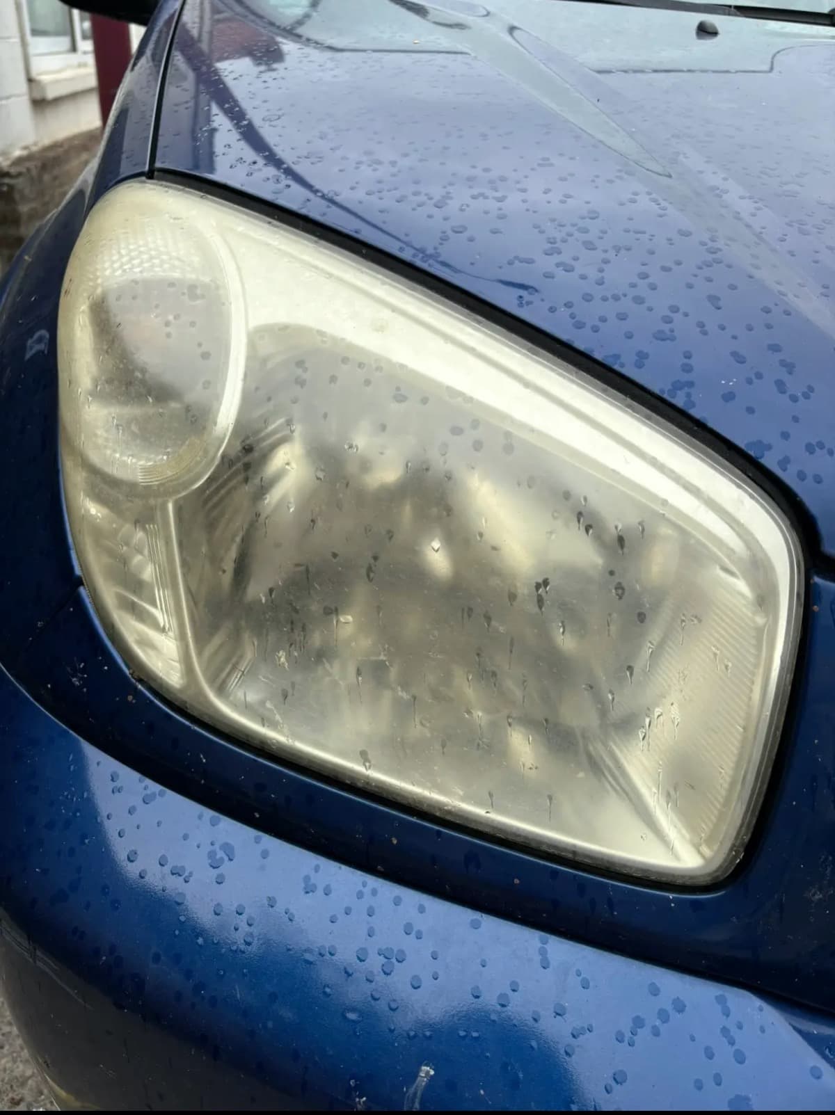 Optique de phare rénovée — Avant