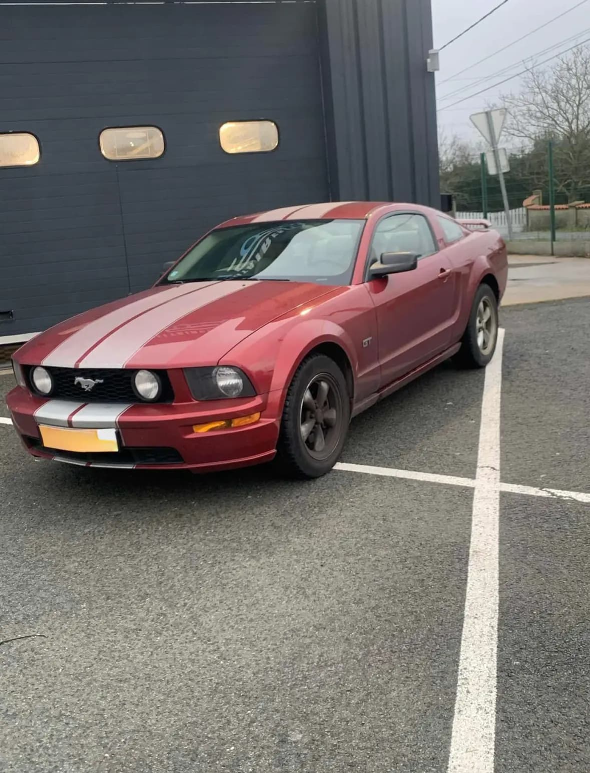 Lavage extérieur Ford Mustang GT à Saint-Grégoire à Rennes — Avant